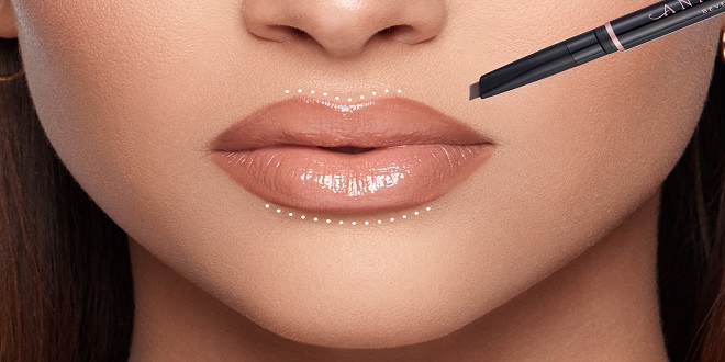 How to Apply Lip Liner, Lipstick and Lip Gloss